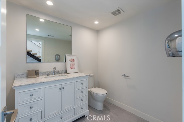 Detail Gallery Image 11 of 62 For 2111 Rimcrest Dr, Glendale,  CA 91207 - 4 Beds | 5 Baths