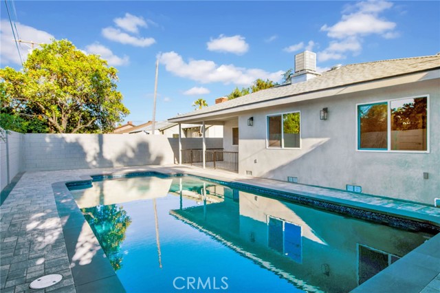 14625 Runnymede Street, Van Nuys CA: https://media.crmls.org/medias/586f6fba-8eea-438c-b957-d7e6da8189bd.jpg