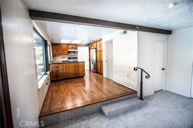 Detail Gallery Image 18 of 54 For 23910 via Copeta, Valencia,  CA 91355 - 4 Beds | 2/1 Baths