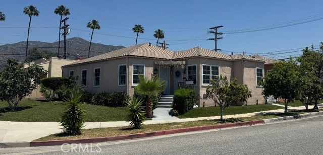 613 Arden Avenue, Glendale CA: https://media.crmls.org/medias/5870a879-3358-4148-bfa4-3402b4295541.jpg