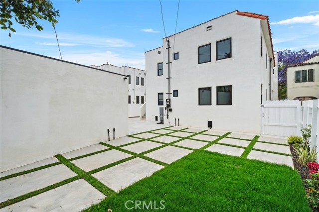 6373 W 6TH Street, Los Angeles CA: https://media.crmls.org/medias/58721f8f-9291-40be-b062-62b396a97910.jpg