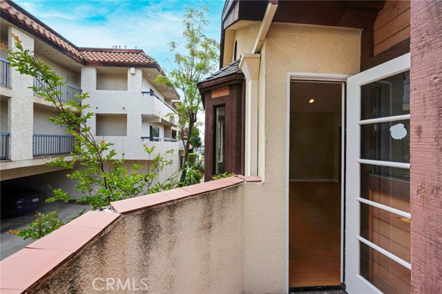 1161 SPAZIER Avenue, Glendale CA: https://media.crmls.org/medias/58725c33-7060-446e-bd15-1f67adc60ae1.jpg