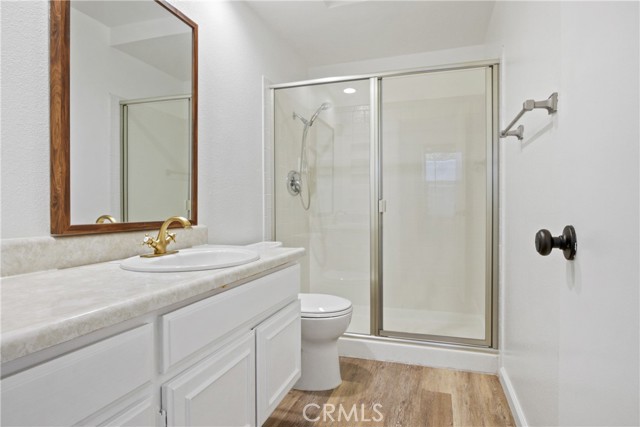 26398 Waterford Circle, Lake Forest CA: https://media.crmls.org/medias/5872c3db-07e4-4b83-910d-3141fbb4b200.jpg