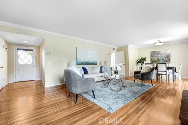 111 E Magna Vista Avenue, Arcadia CA: https://media.crmls.org/medias/58742f65-f115-4a23-bf64-6c41255e4178.jpg