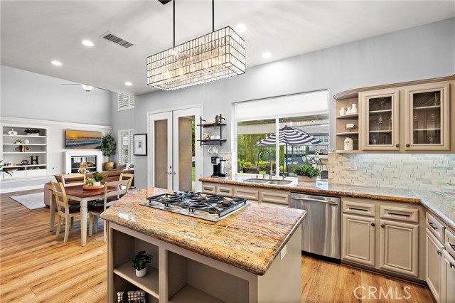 27 Raleigh Court, Coto de Caza CA: https://media.crmls.org/medias/5874d59c-e3e5-4faa-8ddf-045a198be880.jpg