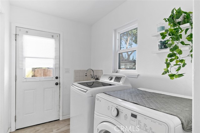 Detail Gallery Image 24 of 38 For 3581 Kemble Ave, Long Beach,  CA 90808 - 3 Beds | 2/1 Baths