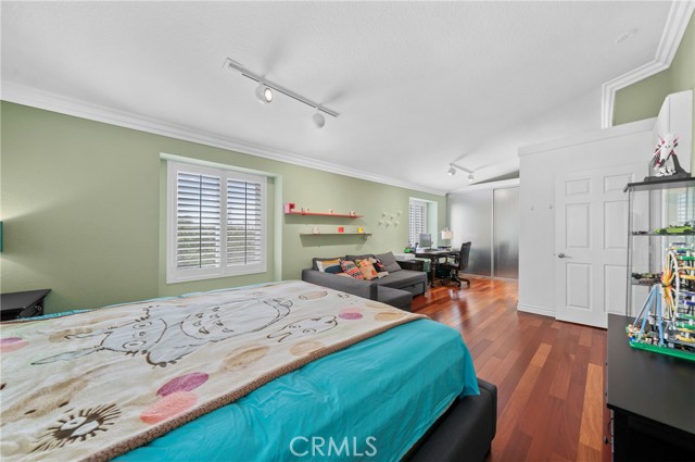 24300 Knoll Court, Diamond Bar CA: https://media.crmls.org/medias/5875de9e-7505-473e-8050-079b19159d26.jpg