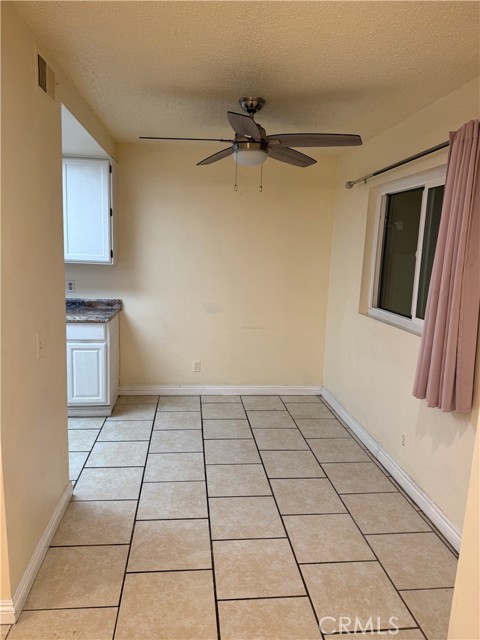 Detail Gallery Image 11 of 21 For 1175 E 9th St, Pomona,  CA 91766 - 3 Beds | 2/1 Baths