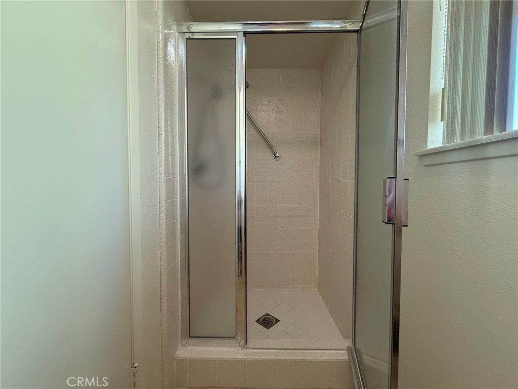 https://media.crmls.org/medias/5875fa30-628a-430c-84c5-5fddfc55fb78.jpg?preset=X-Large
