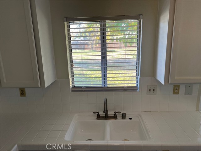 Detail Gallery Image 44 of 63 For 10643 Redwood, Hesperia,  CA 92345 - 3 Beds | 1 Baths