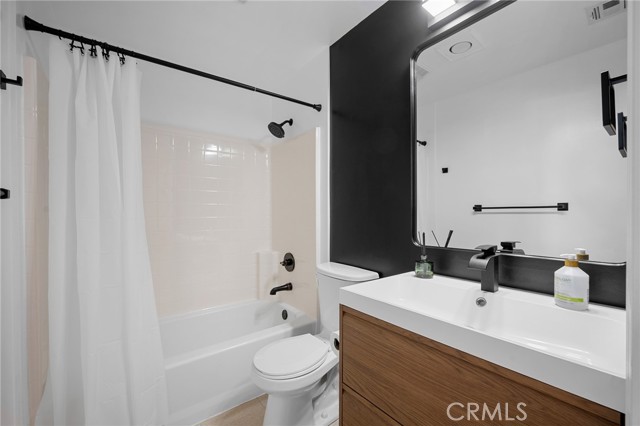 Detail Gallery Image 23 of 32 For 6938 Laurel Canyon #101,  North Hollywood,  CA 91605 - 2 Beds | 2 Baths