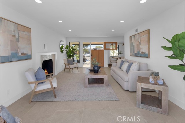 Detail Gallery Image 14 of 47 For 900 Catalina Ave, Seal Beach,  CA 90740 - 3 Beds | 2 Baths