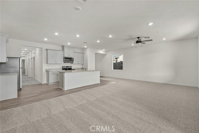 845 Longhorn Drive, San Jacinto CA: https://media.crmls.org/medias/58795cc2-5688-4d0b-b4b1-8c1d3f37dec8.jpg