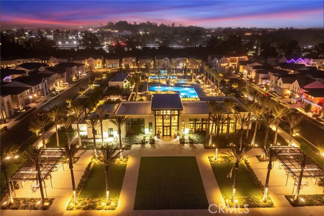390 Riverbend, Lake Forest CA: https://media.crmls.org/medias/5879b066-f92b-4284-ac1d-e3b94bb0e518.jpg