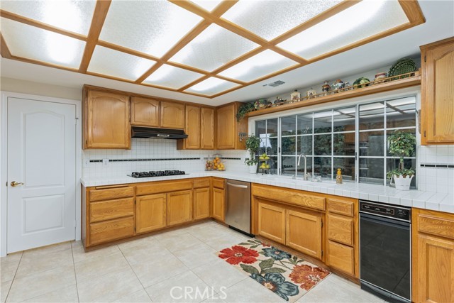 Image 14 of 75 For 5495 Morgan Street