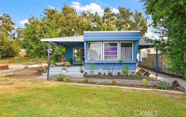 Detail Gallery Image 5 of 7 For 5800 Hamner Ave #366,  Corona,  CA 91752 - 3 Beds | 2 Baths