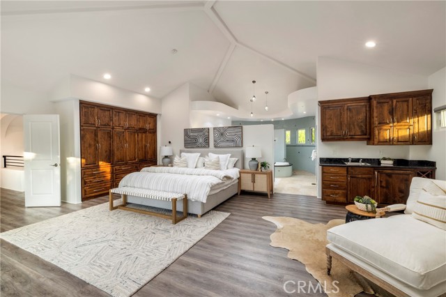 3141 Hillrose Dr, Rossmoor CA: https://media.crmls.org/medias/587c35f1-d38e-4d81-b5a9-44f511e64994.jpg