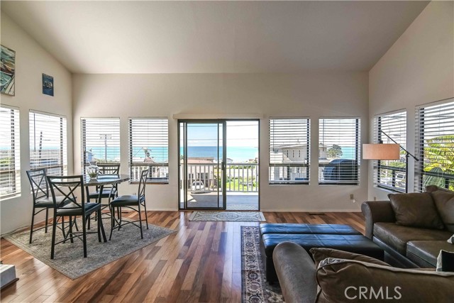 Front Image Thumbnail for CRSC26022752