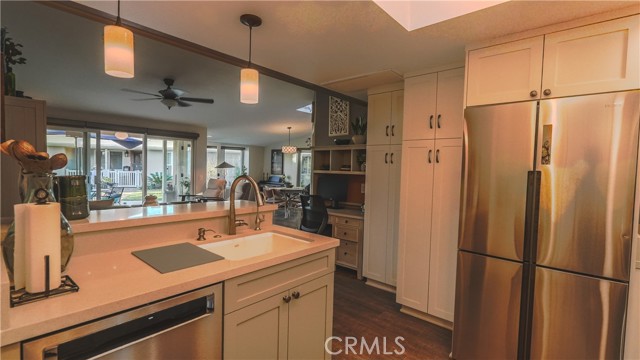 Detail Gallery Image 12 of 20 For 1621 Interlachen 265f,  Seal Beach,  CA 90740 - 2 Beds | 2 Baths