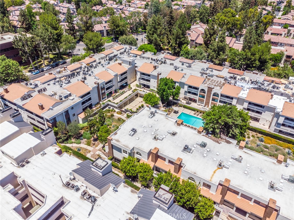 https://media.crmls.org/medias/587ca4b3-acb8-4657-97f0-95b9529cd28b.jpg?preset=X-Large