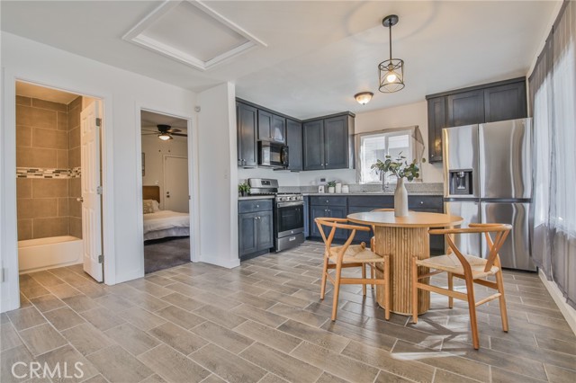Detail Gallery Image 13 of 46 For 1327 Exposition Bld, Los Angeles,  CA 90018 - 2 Beds | 2 Baths