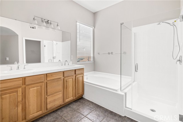29658 Painted Desert Drive, Menifee CA: https://media.crmls.org/medias/587f5d45-2a21-45f7-b6d5-6d5f07b93932.jpg