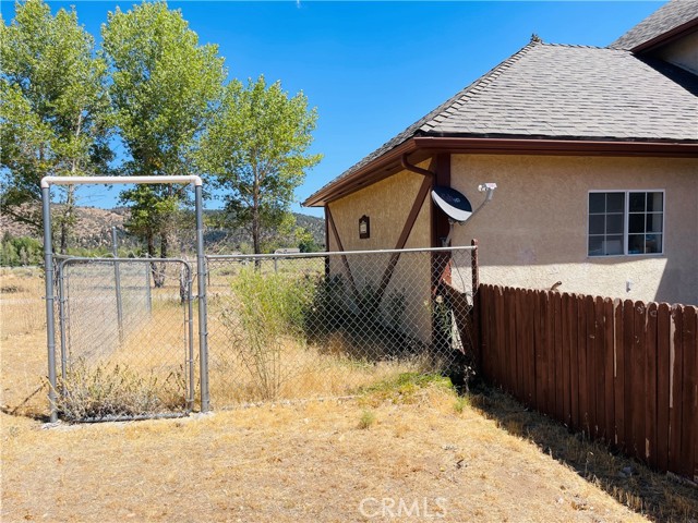 10500 Steinhoff Road, Frazier Park CA: https://media.crmls.org/medias/587f9bda-b167-4d78-81d0-14c308d5c845.jpg