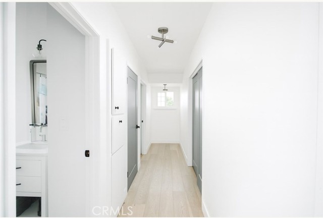 Detail Gallery Image 13 of 21 For 17952 Caledonia, Huntington Beach,  CA 92647 - 4 Beds | 2/1 Baths