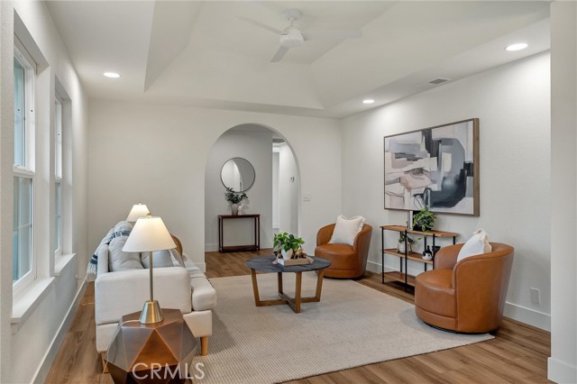 Detail Gallery Image 8 of 68 For 940 Dias, Chico,  CA 95926 - 4 Beds | 2 Baths