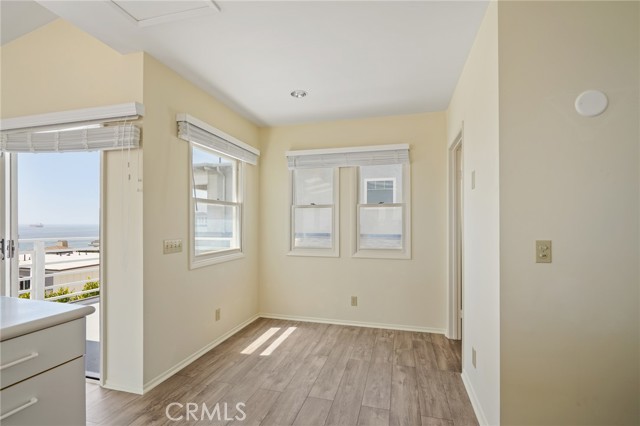 221 33rd Street, Manhattan Beach, California 90266, 3 Bedrooms Bedrooms, ,1 BathroomBathrooms,Residential,Sold,33rd,SB22087208