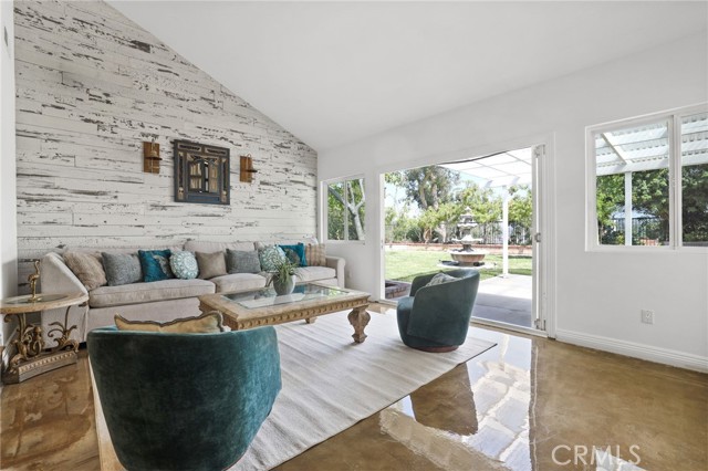 463 S Westridge Circle, Anaheim CA: https://media.crmls.org/medias/5881a62e-ff3e-47e3-b5c2-44f3edfbc20b.jpg