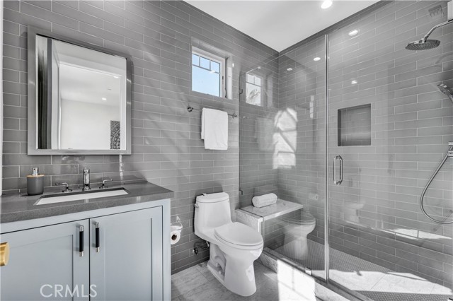 En Suite Bathroom