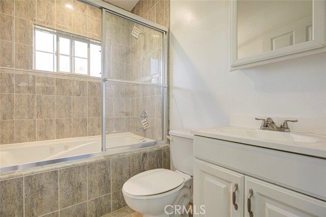 Detail Gallery Image 34 of 55 For 6648 Gaviota Ave, Lake Balboa,  CA 91406 - 4 Beds | 4 Baths