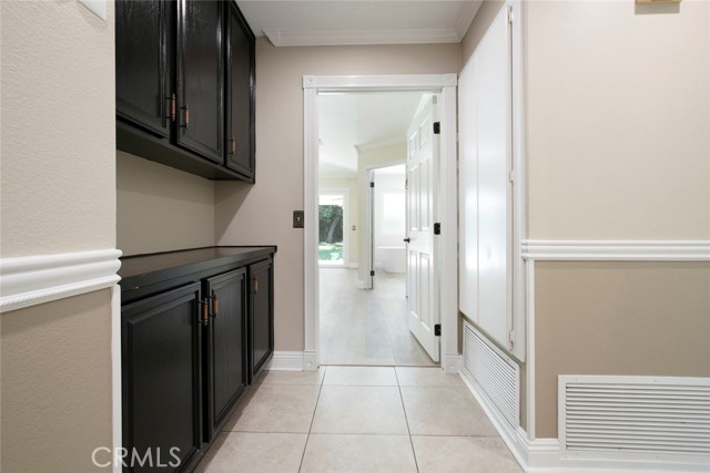 Detail Gallery Image 18 of 51 For 10928 Meseta Ave, Shadow Hills,  CA 91040 - 4 Beds | 3 Baths
