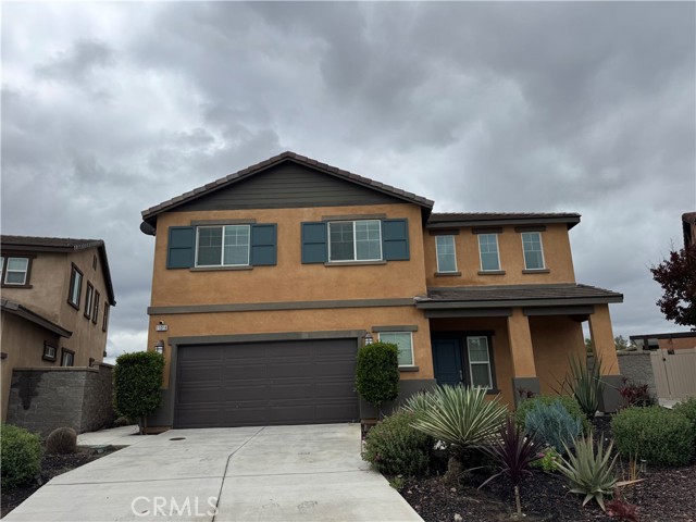Detail Gallery Image 2 of 14 For 11016 Clear Lake Ln, Corona,  CA 91752 - 4 Beds | 3 Baths