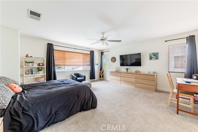 24520 Calle Estancia, Murrieta CA: https://media.crmls.org/medias/58843f70-eade-4a98-9d02-c59925bd8393.jpg
