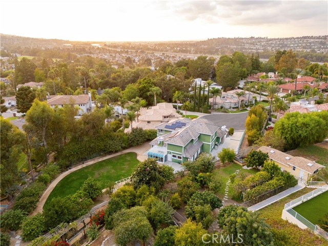 Detail Gallery Image 35 of 38 For 184 S Trish Court, Anaheim Hills,  CA 92808 - 5 Beds | 4/1 Baths