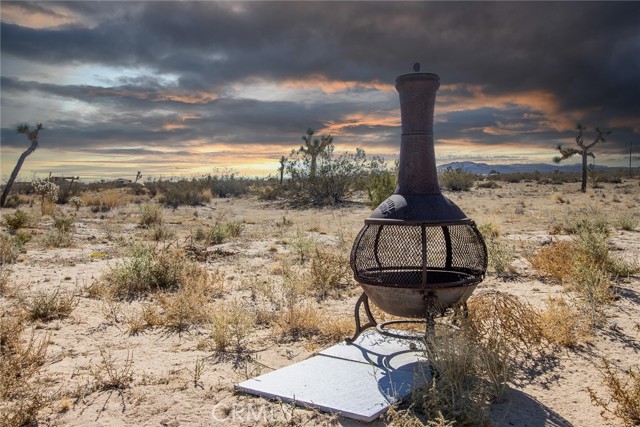 Detail Gallery Image 6 of 40 For 58787 Becker, Landers,  CA 92285 - 1 Beds | 1 Baths