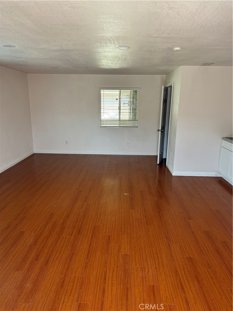 58871443 2426 4343 842e 66e19a26d331