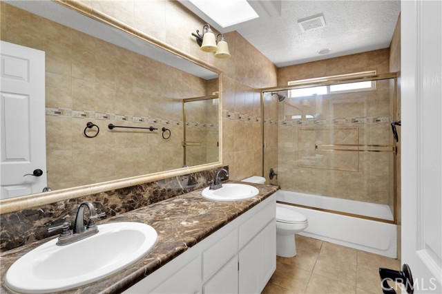 14572 Sultana Street, Hesperia CA: https://media.crmls.org/medias/588957b8-3956-4fc3-aee8-4e2e25a15ad8.jpg