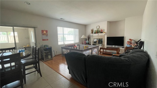 730 Calumet Avenue, Beaumont CA: https://media.crmls.org/medias/58898534-4ea0-4ab0-94bd-c64873c3007a.jpg