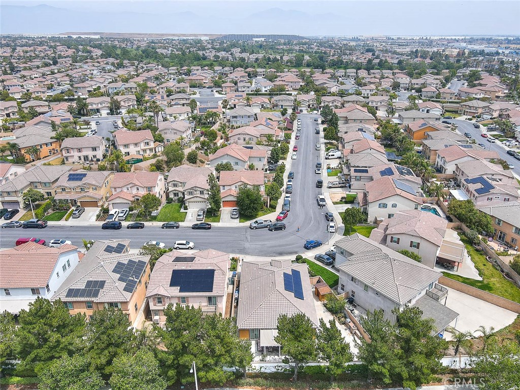 https://media.crmls.org/medias/588a2e51-d6b2-4a95-9428-b6f86caf4330.jpg?preset=X-Large
