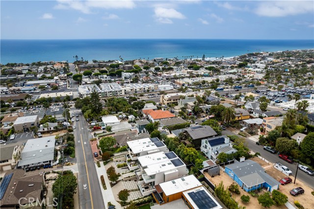 68 E F Street, Encinitas CA: https://media.crmls.org/medias/588aa225-9e5d-4aad-be2b-464f1d024ee5.jpg