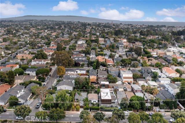 768 Rosecrans Avenue, Manhattan Beach, California 90266, 3 Bedrooms Bedrooms, ,1 BathroomBathrooms,Residential,Sold,Rosecrans,SB21180825