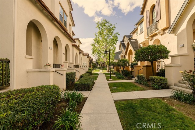 Detail Gallery Image 2 of 41 For 2019 Arnold Way, Fullerton,  CA 92833 - 3 Beds | 2/1 Baths