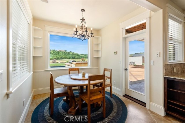 Detail Gallery Image 13 of 64 For 775 via Del Salinas, Paso Robles,  CA 93446 - 4 Beds | 3/1 Baths