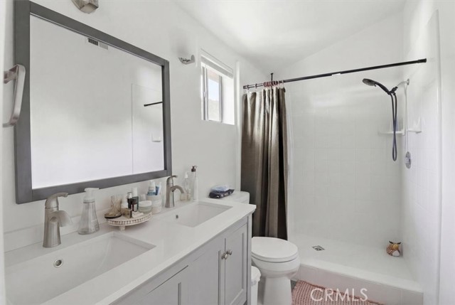 Detail Gallery Image 31 of 39 For 2103 Harriman, Redondo Beach,  CA 90278 - 4 Beds | 3 Baths