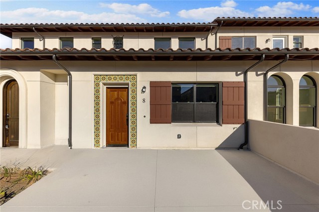 Detail Gallery Image 5 of 21 For 126 N New Ave #8,  Monterey Park,  CA 91755 - 3 Beds | 2/1 Baths