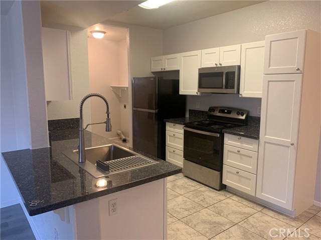 Detail Gallery Image 1 of 13 For 41410 Juniper St #1413,  Murrieta,  CA 92562 - 3 Beds | 2 Baths