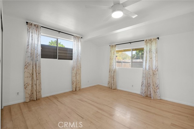 6644 Bianca Avenue, Van Nuys CA: https://media.crmls.org/medias/588cec31-1768-4c43-a226-21c90281f6a1.jpg